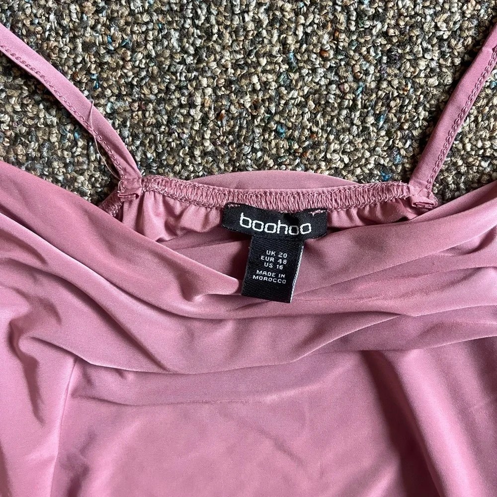 Boohoo Two Piece Pink Dress Set - Picture 4 of 4